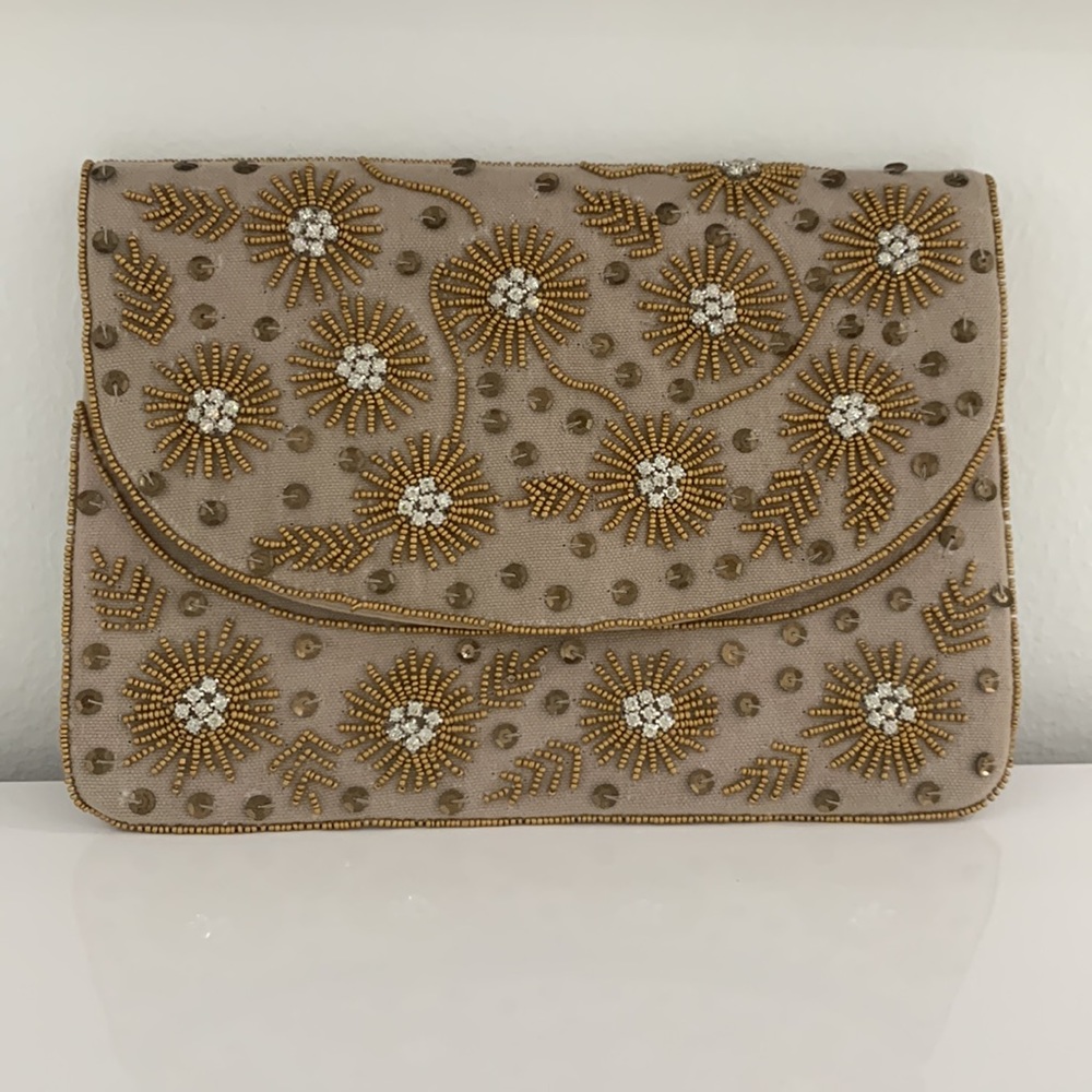 La Regale NWT Rhinestone/Beaded Clutch